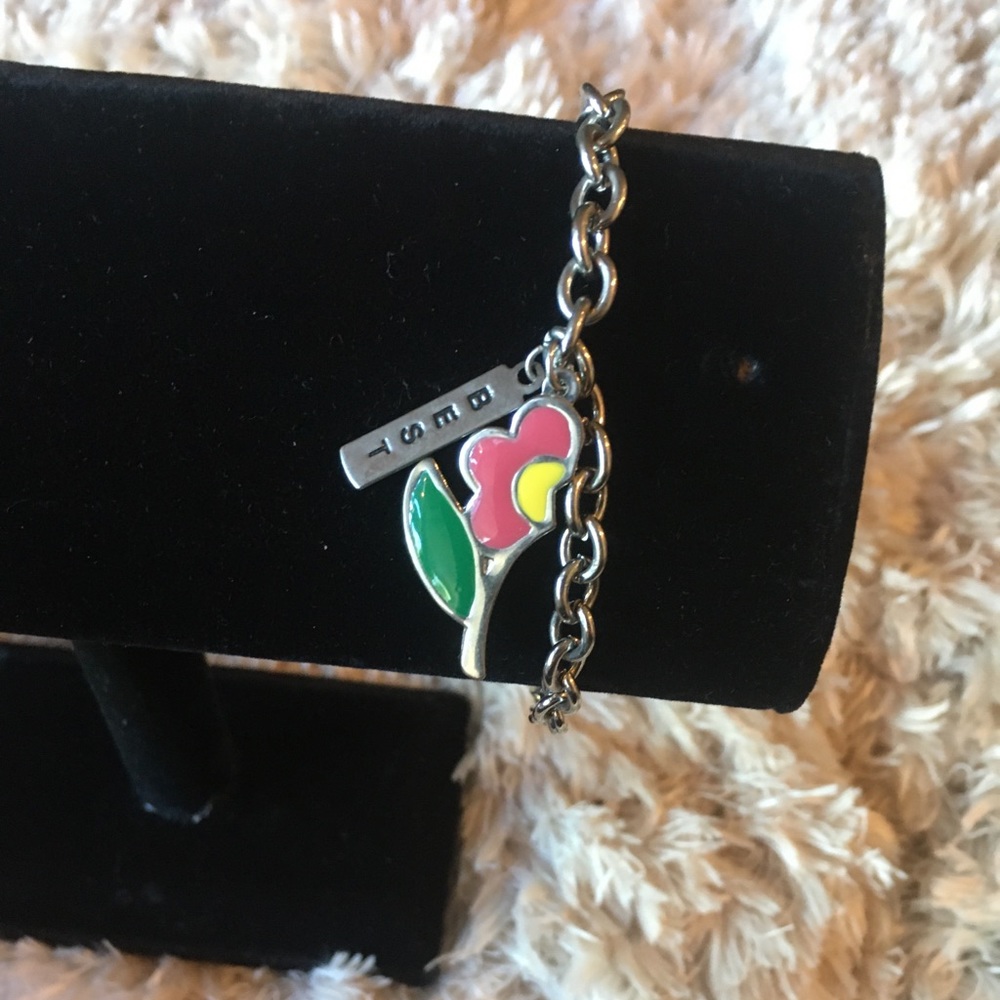 Claire’s floral silver  best friend bracelet 🌸